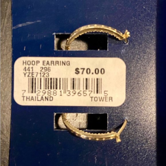 NWT 18K Gold over Silver with Cubic Zirconia. Sparkle & Glam Hoop Earrings - Picture 9 of 9